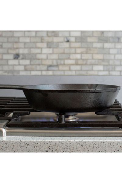 Lodge Seasoned Even Heat Distribution Cast Iron Skillet Black 16.5cm