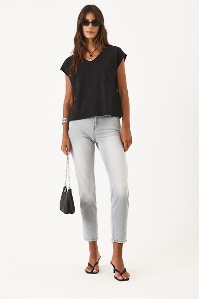 VENA Maria Gray Slim Mom Jean Trousers - Gray