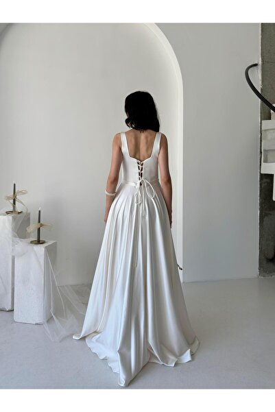 Serica Moda Βραδινό φόρεμα σατέν με λευκό τετράγωνο γιακά