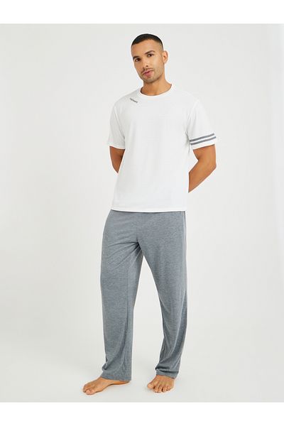 Styli Slogan Print Short Sleeve T-Shirt and Pyjama Set