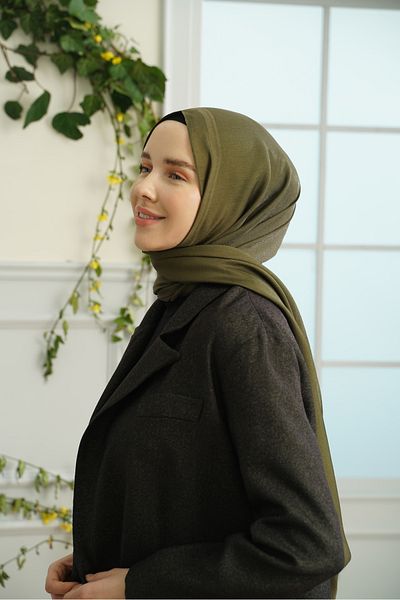 ARMANDA Princess Series Frameworked Solid Pattern Shawl