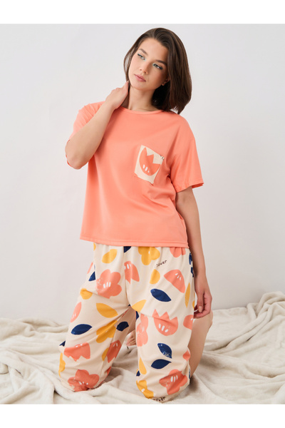 Styli طقم تي شيرت بأكمام قصيرة وشورت مطبوع عليه زهور