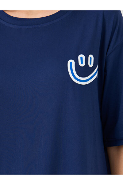 Styli Graphic Print Short Sleeve Side Slit Nightdress