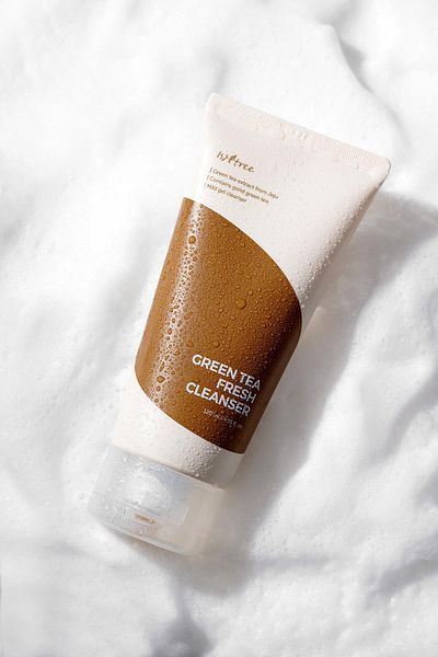 Isntree Green Tea Fresh Cleanser - Sensitive Cleanser with Real Green Tea Providing Oil and Moisture Balance 120ml