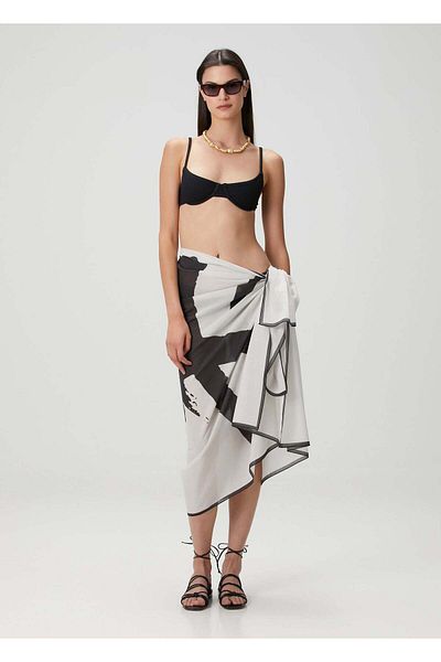 Barine Kanji Calligraphy Patterned Cotton Pareo & Sarong