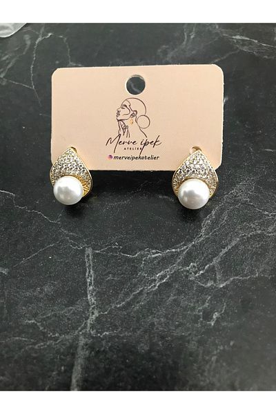 shop Helen Model Stone Pearl Detail Shiny Non-Staining Earrings