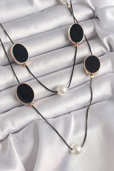 Skygo Brass Black Color Chain Multiple Women's Necklace with Pearl Detail - Tj-Bko9621