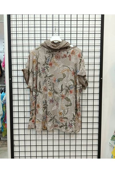 Butik Şans Италианска блуза с шал и пайети