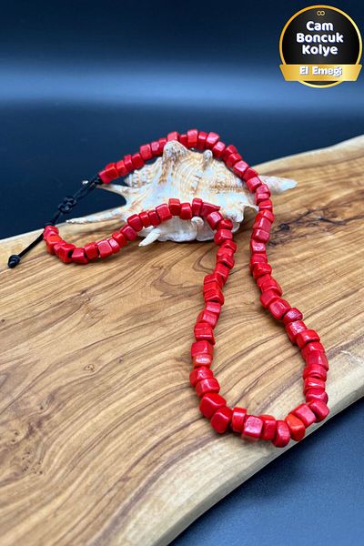 Balzamin Design 🔥   Basement Fire – Red Glass Bead Adjustable Necklace