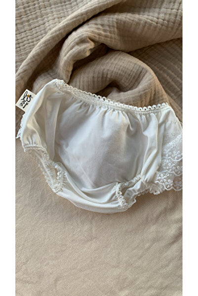 Honeybeeatelier Baby Dress Fancy Panties under