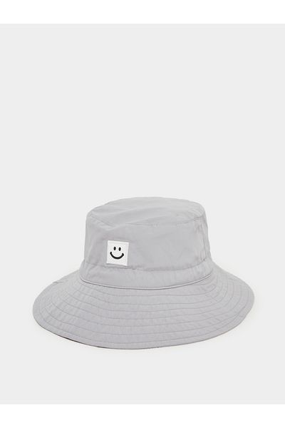 Styli Solid Bucket Hat with Badge Details