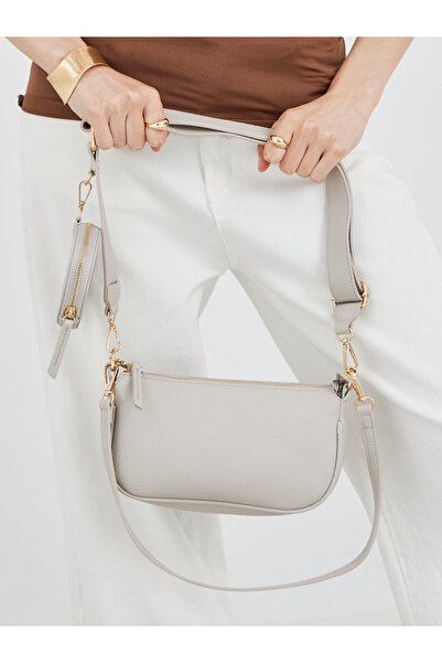 Styli Chain Drop Crossbody Bag