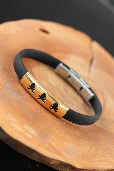 BESKAR Gold Color Metal Skull Design Black Color Silicone Men's Bracelet