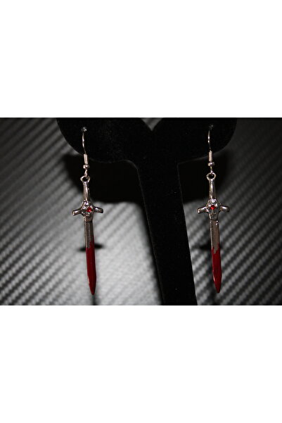 Mournbelle Gotik Red Benediction Kanlı Kılıç ve Haç Detaylı Küpe