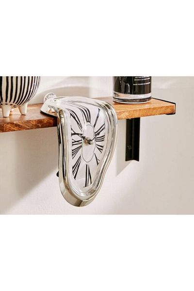 Gadget Master Ceasul care se topeste
