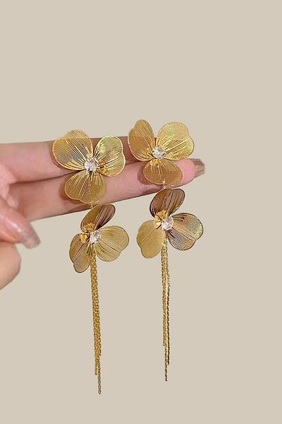 New Obsessions Tassel Flower Earrings