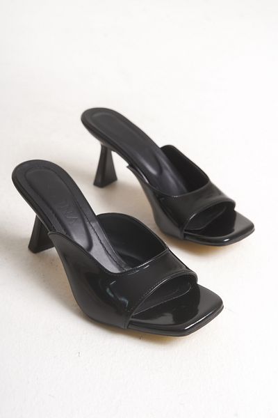 Nexs Women's Black Helmet Heeled Slippers