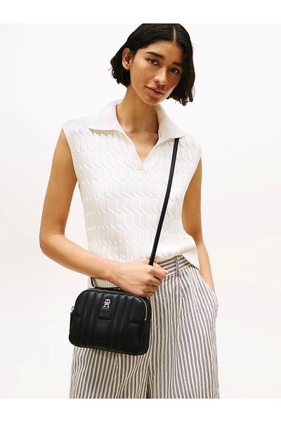 Tommy Hilfiger Th Feminine Conv Camera Bag Dámská černá taška Aw0aw17453bds