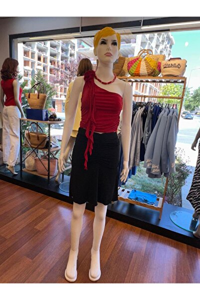 DOLCE QUEEN Kadın Kırmızı Gül Detaylı Tek Omuz Bluz