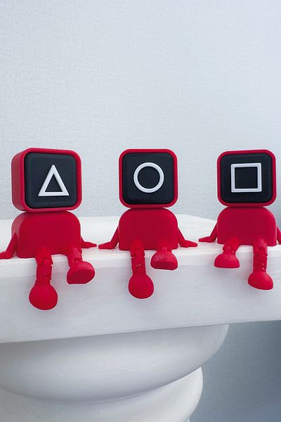 sob3studio Squid Game 3-Piece Sitting Figure Set