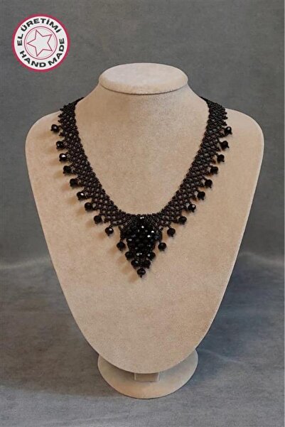 Uretti - هوليا 6683 3540 قلادة منسوجة أنيقة مصنوعة يدويًا من الخرز الكريستالي الأسود