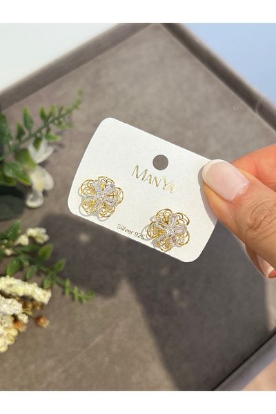 BEREN KILIÇ Gold Flower Motif Steel Earrings