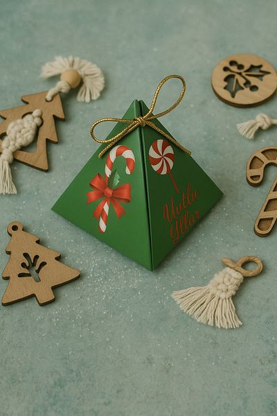 Emtory Home Sugar Cane Green 10-Piece Pyramid Box - Gift Box - Tree Ornament - New Year's Box - New Year's Gift