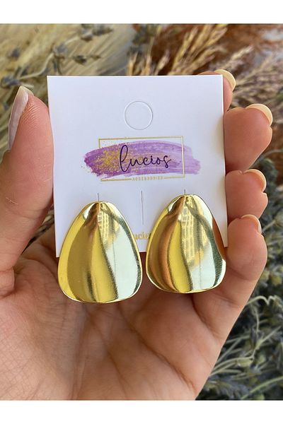 Lucios Lucios Nail Earring with Golden Craftsmanship