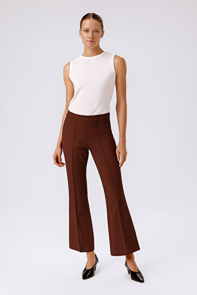 Triko Mısırlı Kahverengi Nervürlü İspanyol Paça Kadın Pantolon