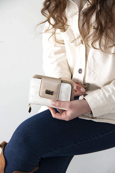 Silver Polo WALLET/LOGO PRINTEDSilver Polo MOTHER OF PEARL Wallet & Card Holder