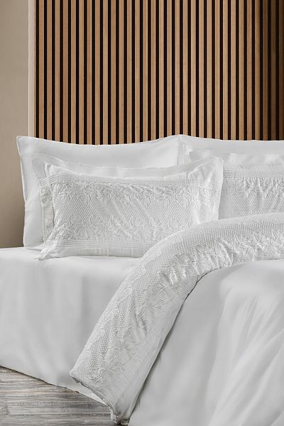 ZEBRA CASA Solea Lace Duvet Cover Set