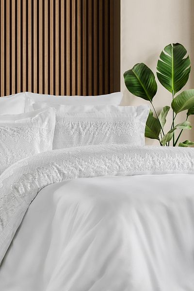 ZEBRA CASA Solea Lace Duvet Cover Set