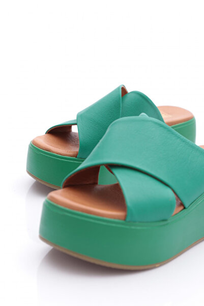 DGN 6004-23y Papuci cu talpă groasă cu curele încrucișate pentru femei