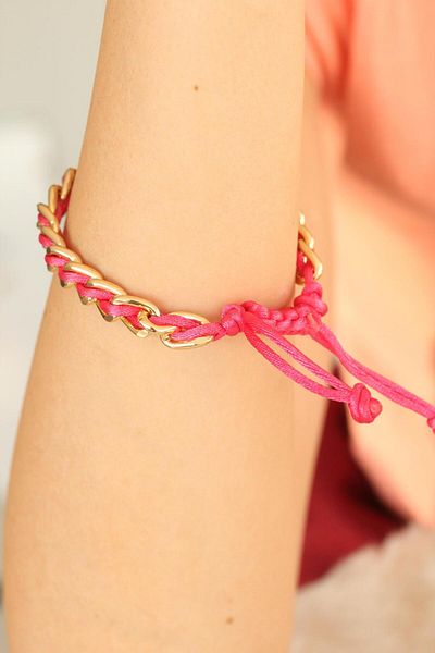 BESKAR Pink Drawstring Bracelet with Gold Chain