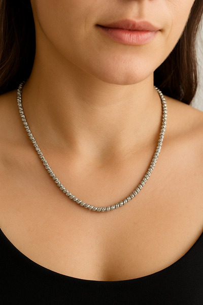 Vinlora Design قلادة مطلية بالنحاس من موديل دوريكا - تصميم لامع وأنيق، هدية ر...