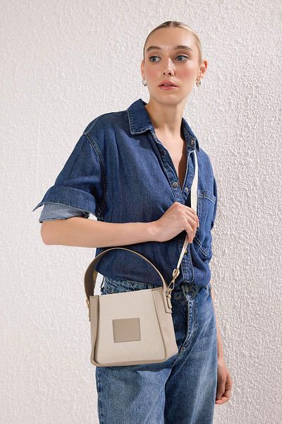 TRENDYOL SHOES Ecru Canvas Farbblock Damen Mini Tote Umhängetasche TAKSS25OC00079
