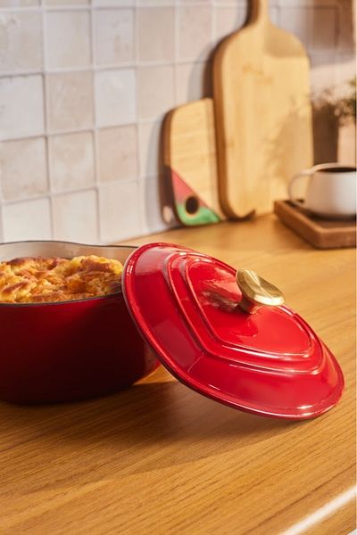 Karaca Iron Cast Enameled Love Pot - Red 1.9 Lt