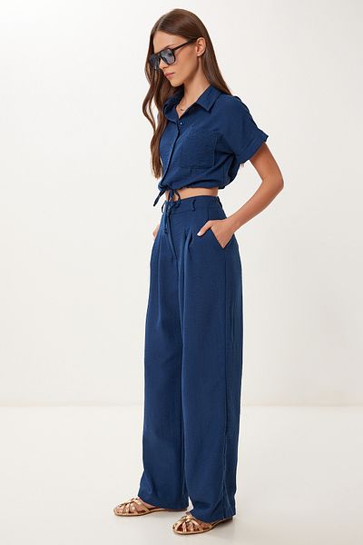Happiness İstanbul Women's Navy Blue Linen Crop Shirt Pants Set Bv00149