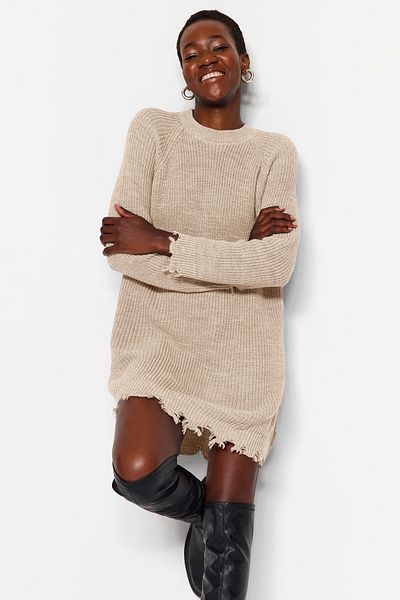 Trendyol Collection Μπεζ κοντό/μίνι φαρδύ φόρεμα πλεκτό με λεπτομέρεια TWOAW24EL00113