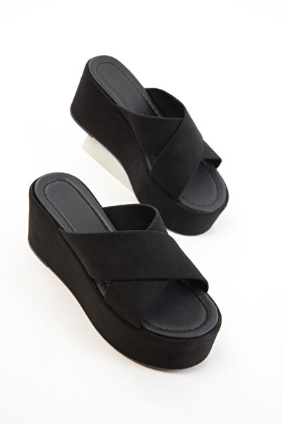 SOHO Schwarze Wildleder-Damenschuhe mit Keilabsatz 20727