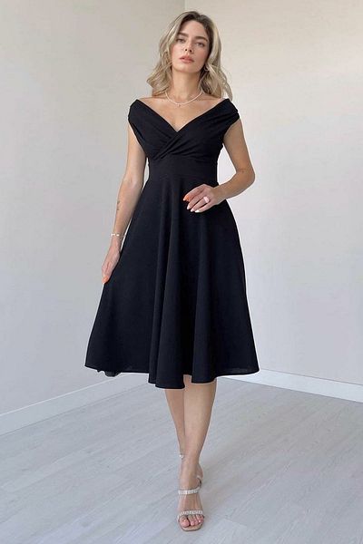 Trendyol Collection Μαύρο υφαντό μίντι βραδινό φόρεμα σε γραμμή Α Νυχτερινό φόρεμα αποφοίτησης TPRAW25EL00183
