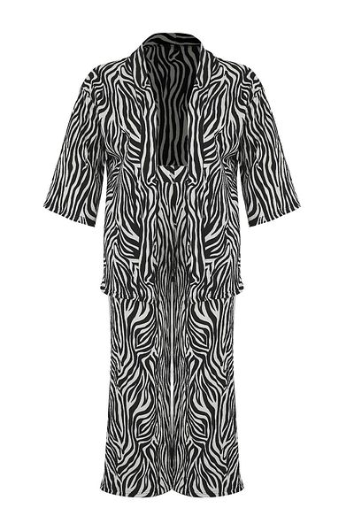 Trendyol Curve Black Printed Relaxed Fit Stretchy Kimono Knitted Plus Size Bottom-Top Set