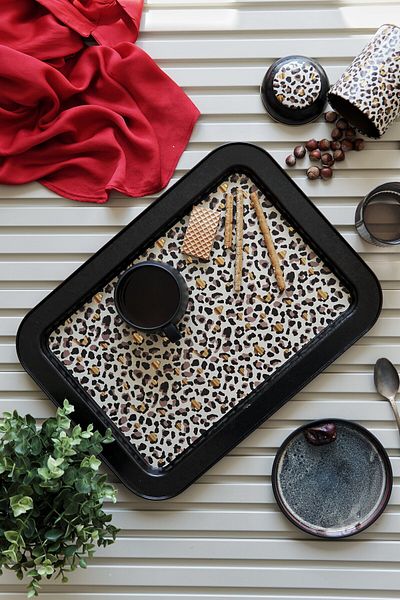 EVLE Ee169-v4 Leo Patterned Rectangular Tray 32x43 Cm