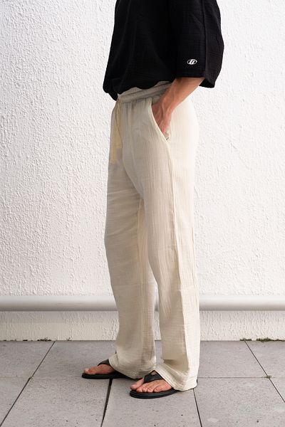 GIESTO White Pants with Draped Lace Detail