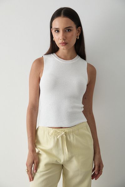 JASTE Women's White Sleeveless Crew Neck Knitwear Singlet