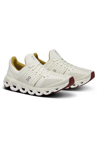 ON Cloudswift Suma White Ivory Running Sneakers