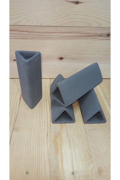 Petshop Gri Üçgen Kalıp Vatoz Küpü