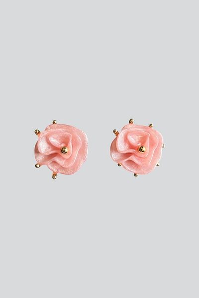 stravis Gold Detail Flower Earrings