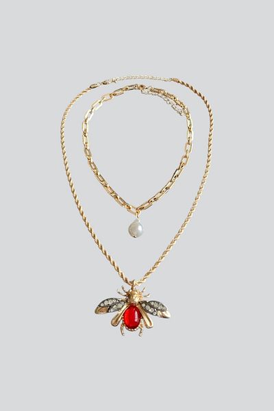 stravis Pearl and Bee Detail 2-Piece Design Necklace