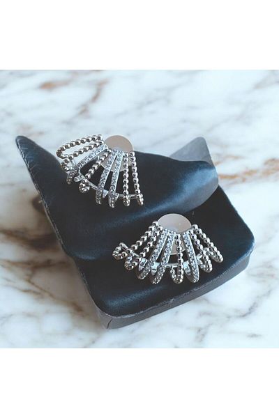 demirosa Fan and Chain Detailed Hoop Earrings”